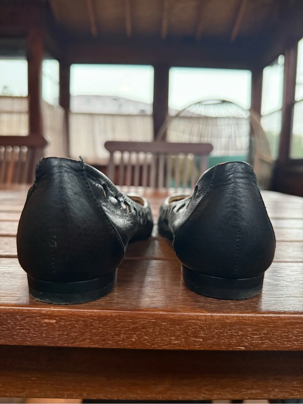 French Sole pointed toe ballet flat